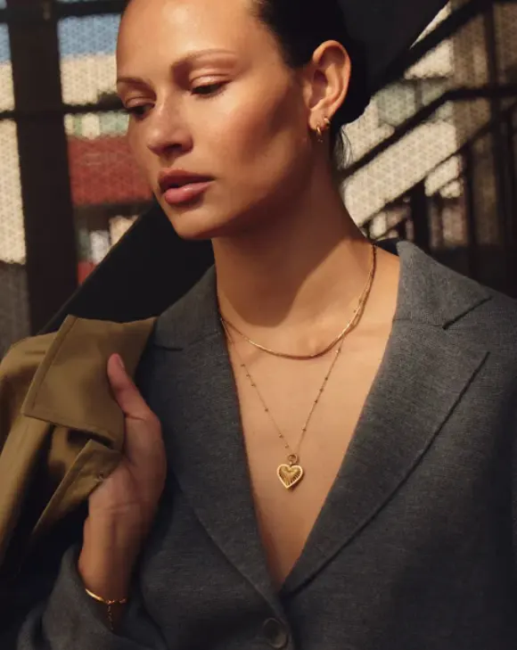 Missoma  爱心金项链