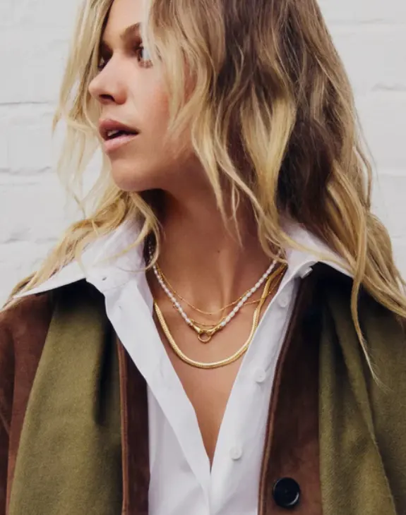 Missoma  手拉手珍珠项链