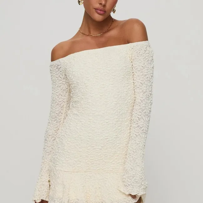 PRINCESS POLLY VANCESCA 长袖一字肩迷你连衣裙