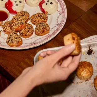 Waitrose：派对冷藏小吃促销 为节日提前准备