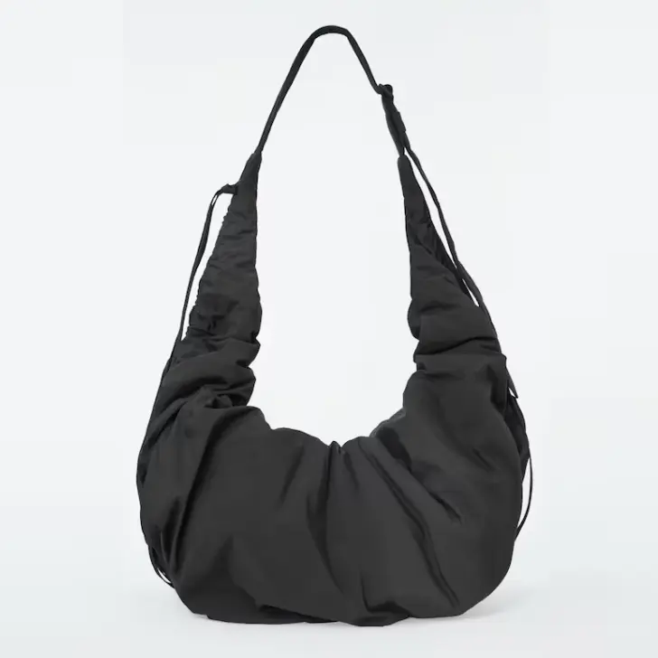 史低！COS  CANOPY 尼龙斜挎包 大号