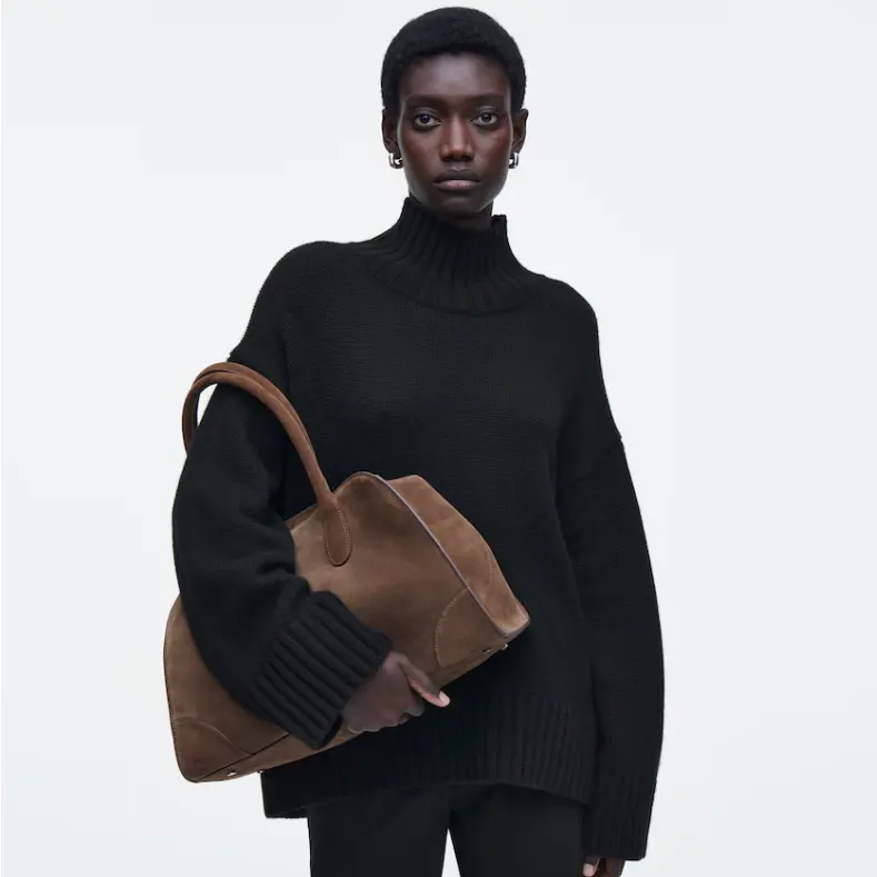 史低！COS  Small Studio 皮革保龄球包