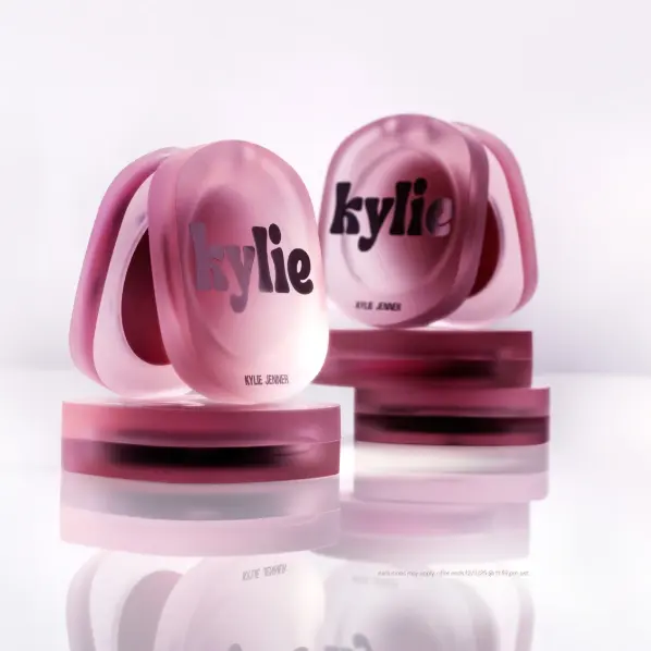 Kylie Cosmetics：5日惊喜促销开启！无门槛免邮