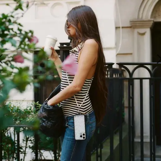 Wildflower 白色珍珠手机链