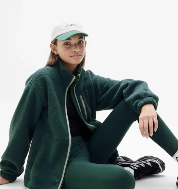 Athleta Girl Cozy Hour 毛绒外套