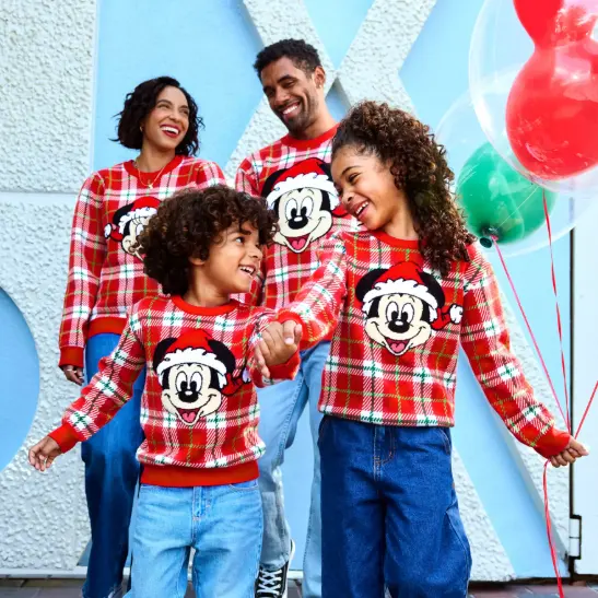 Disney Store：节日庆典  选购节日款服饰、配件等