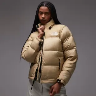 The North Face 北面 1996 Retro Nuptse 卡其色羽绒服