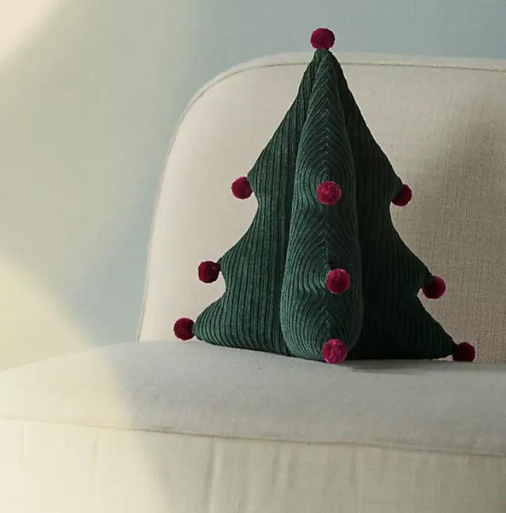 Anthropologie 圣诞树抱枕