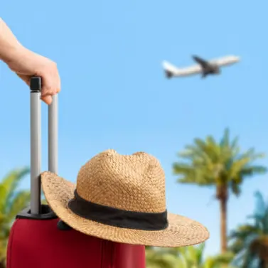 Trip.com (Global)：圣诞12日狂欢盛启！每日惊喜折扣