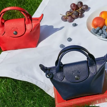 Nordstrom Rack：Longchamp 实用美包 经典双肩包$76 小号水桶包$119