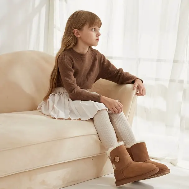 UGG ：折扣区童鞋热卖！新款蝴蝶结鞋参加