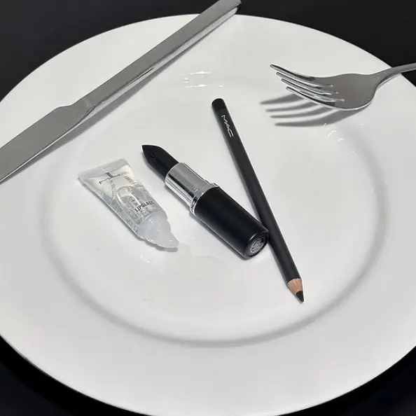 MAC Cosmetics：教育优惠！老师及学生可享