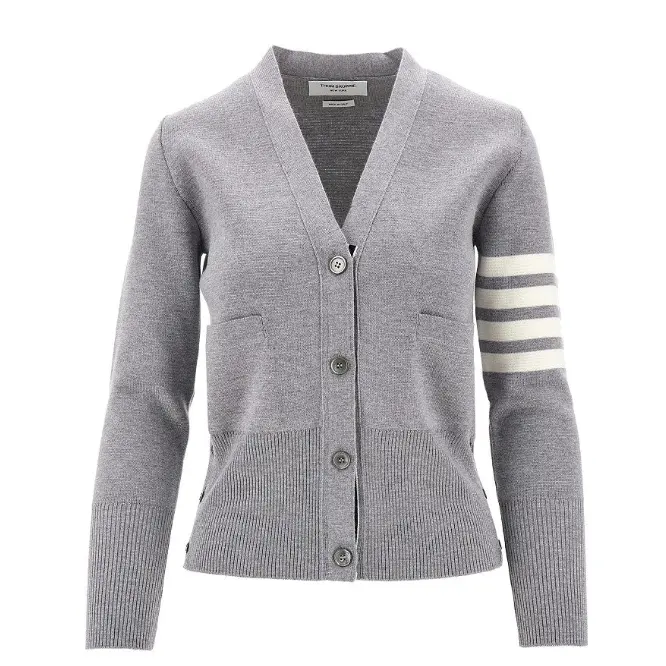 疑似0元购？冲 Thom Browne 羊毛开衫