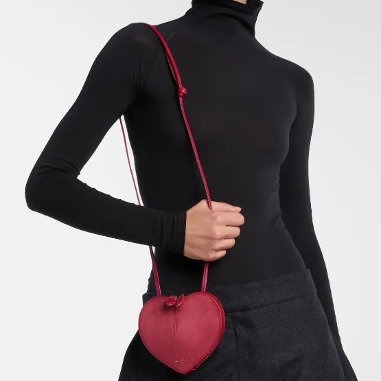 ALAIA Le Cœur 粉红色爱心单肩包