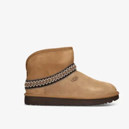 UGG Crescent 迷你短靴
