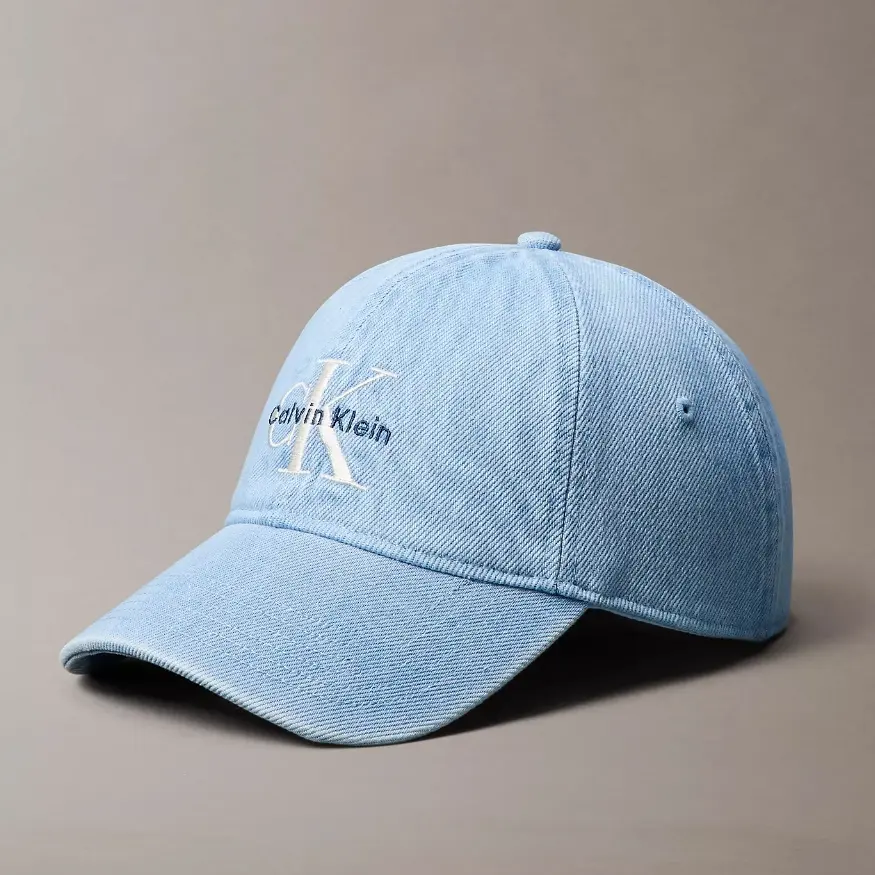 上新！Calvin Klein 经典徽标牛仔棒球帽