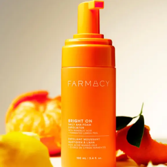 上新！Farmacy Beauty Bright On每日果酸（AHA）泡沫去角质洁面乳