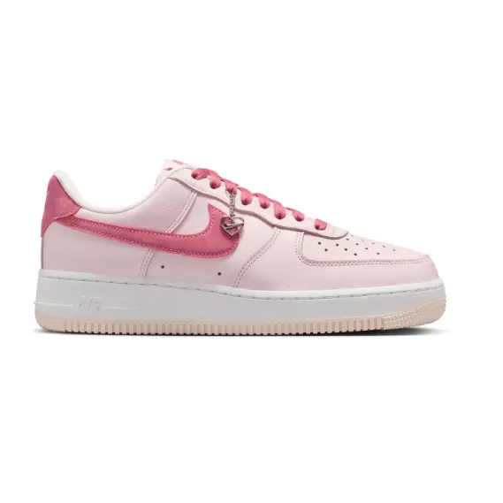 Nike Air Force 1 '07 情人节限定运动鞋