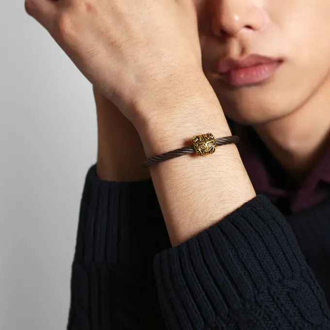 中国香港周生生官网：Charme 系列上新 关注钻石 Charme 金镶钻产品