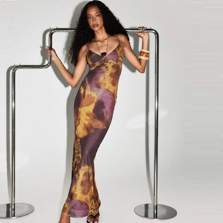 Princess Polly Saphrona V领豹纹长裙