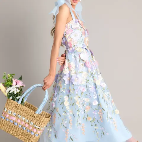 Red Dress 春日气息浅蓝色花卉刺绣长裙