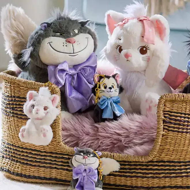 Disney Store：周末闪促 限定玩偶、新款包链全参加