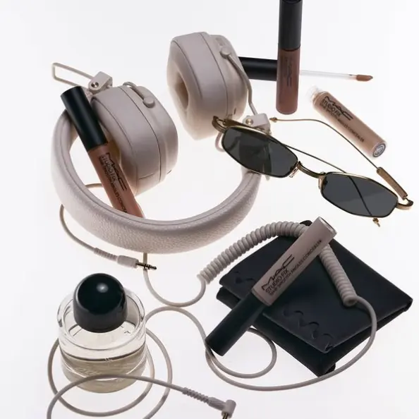 MAC Cosmetics：Lover 会员至高7折促销！入手眼影、腮红、口红等