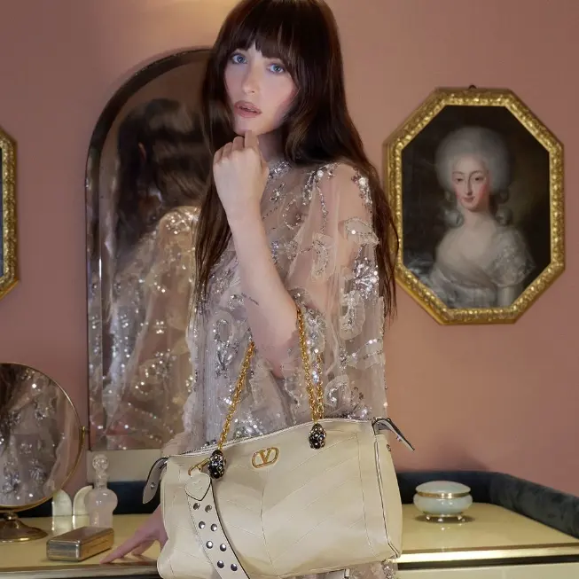 Farfetch 发发奇：春季好物上新热卖 关注勃肯、石头岛等