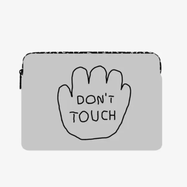 Jisoo 同款 CASETiFY x INAPSQUARE Don't Touch 电脑包