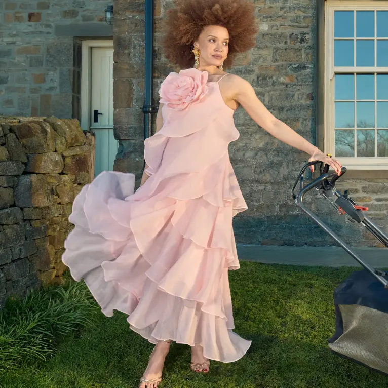 Debenhams UK：限时无门槛免邮！入手美妆、服饰、家居好物等