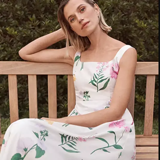 Ann Taylor：春日促销 九分牛仔裤$77、碎花褶皱长裙$137