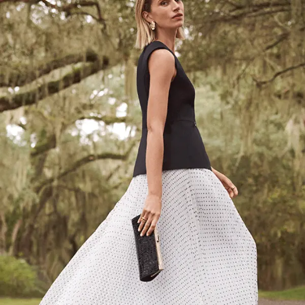 Ann Taylor：周末闪促 全场美衣无门槛额外6折