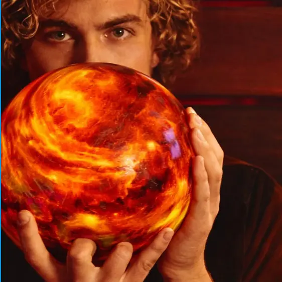 Bowlero：预定享8折