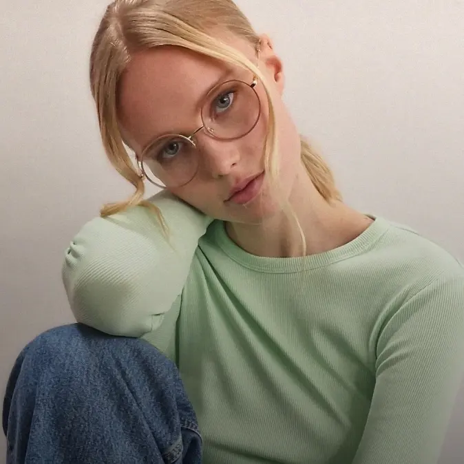 Clearly：高端隐形眼镜与设计师眼镜特惠