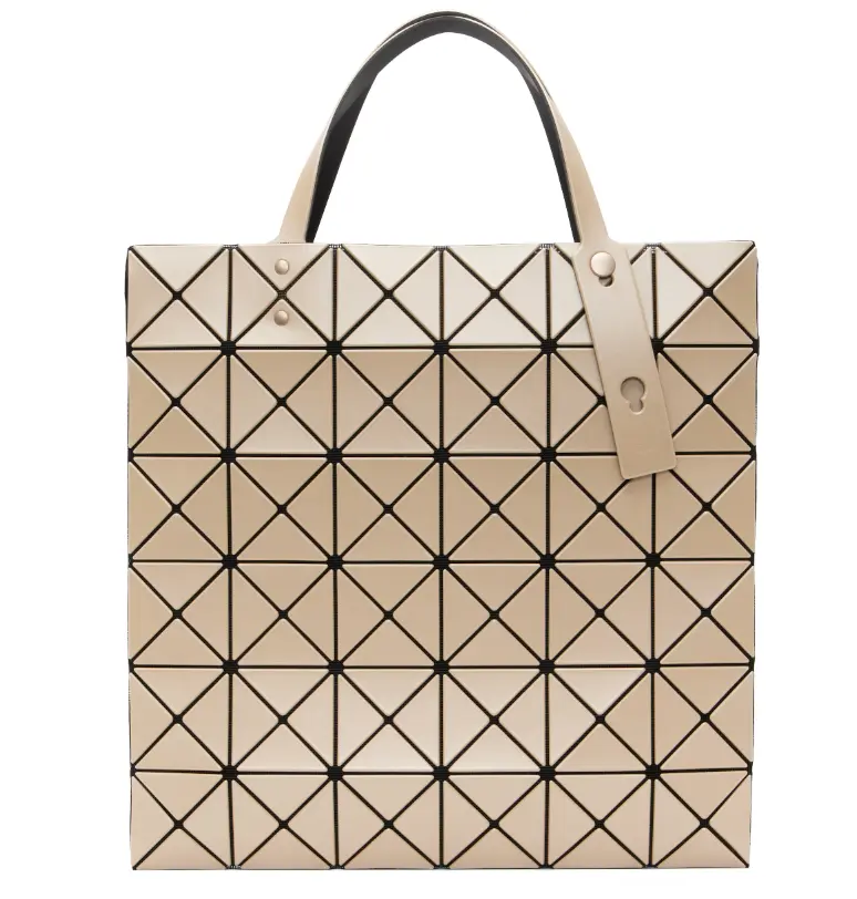 Bao Bao Issey Miyake  Lucent 金属质感托特包 米色