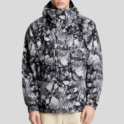 Lyle & Scott 工业印花连帽防风夹克