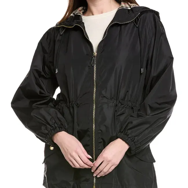 Burberry 巴宝莉拉链连帽夹克