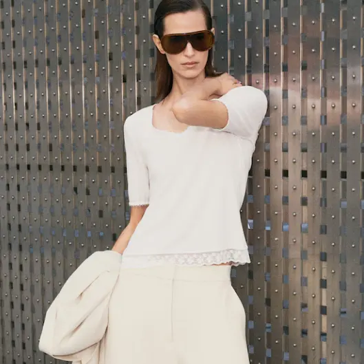 COS 蕾丝饰边罗纹V领T恤