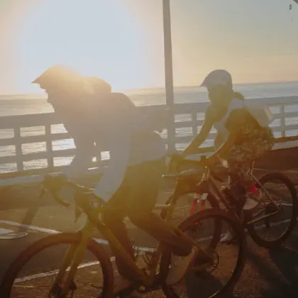 Endura：春季促销 精选骑行服特惠！男士Loop短袖拉链运动衫£25