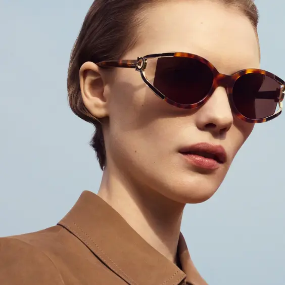 Rue La La：精选时尚特卖 关注 BURBERRY、菲拉格慕等