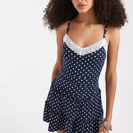Hollister 小海鸥蕾丝边波点藏蓝色连衣裙
