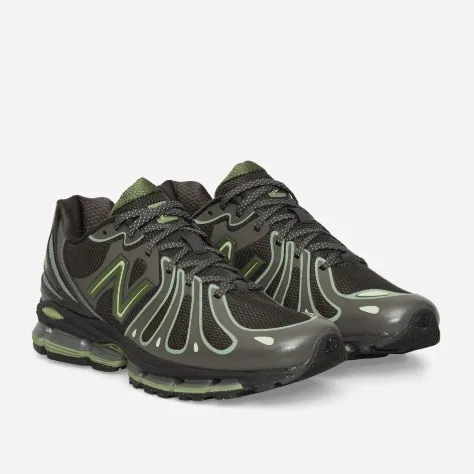TT、王以太同款！New Balance 新百伦 ABZORB 1890 黑绿色运动鞋