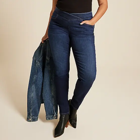 m jeans by maurices™ 大码紧身牛仔裤