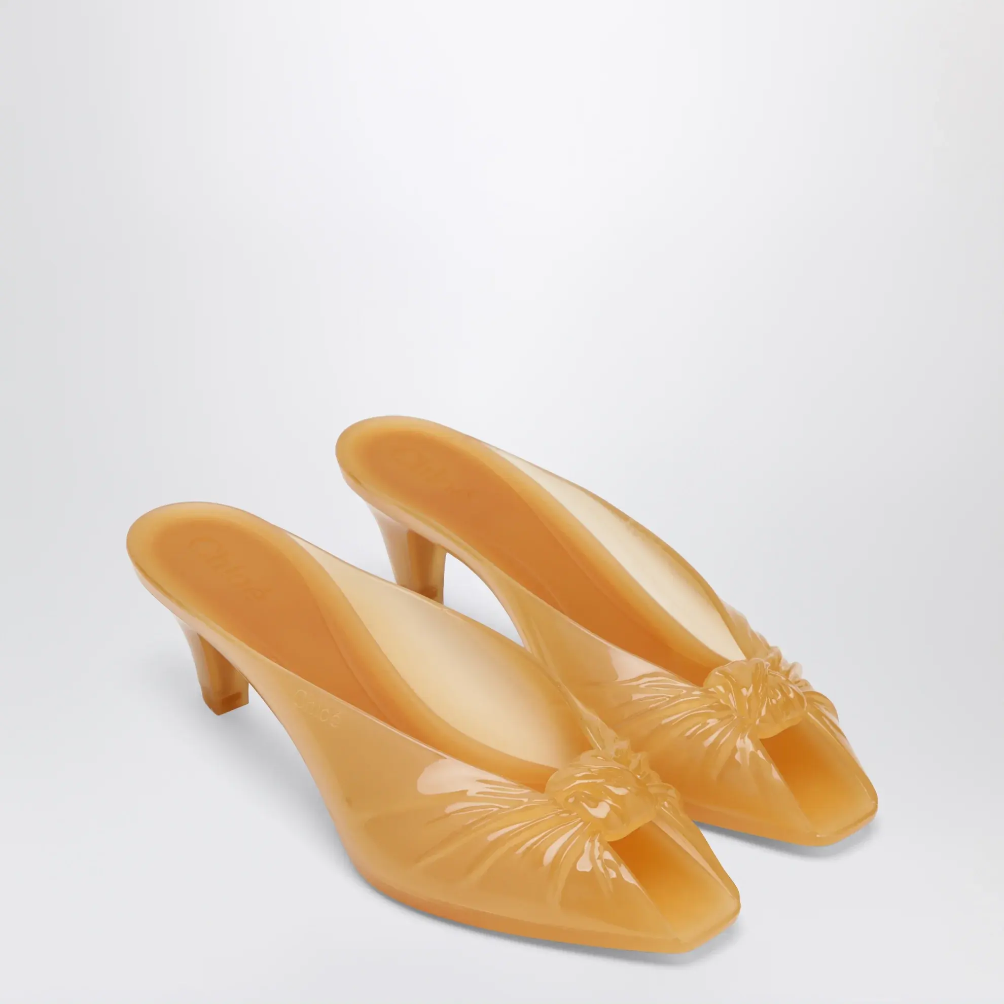 超火爆！Chloé 寇依果冻穆勒鞋
