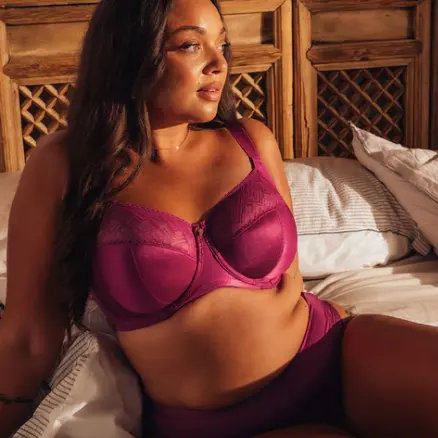 Curvy Kate Ltd：内衣热卖 选购半罩杯、深V领、T恤文胸