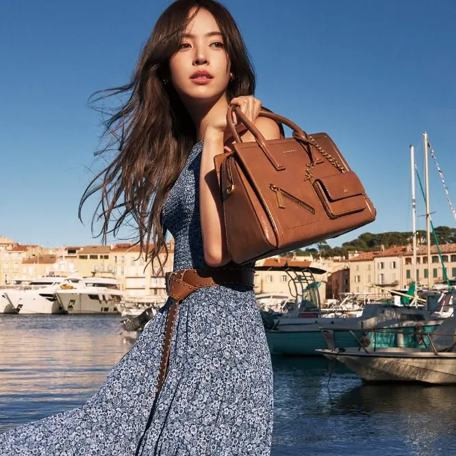Macy's：箱包配饰1日闪促 MK Emilia 大号托特包$89.4