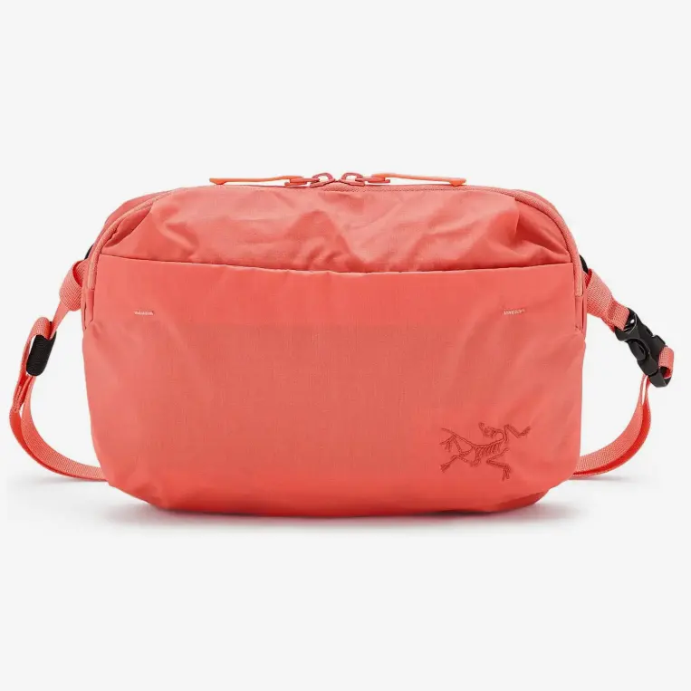 上新！Arc'teryx 始祖鸟 Heliad 斜挎包