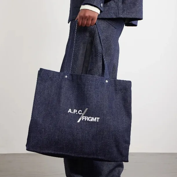 A.P.C. x Fragment 托特包