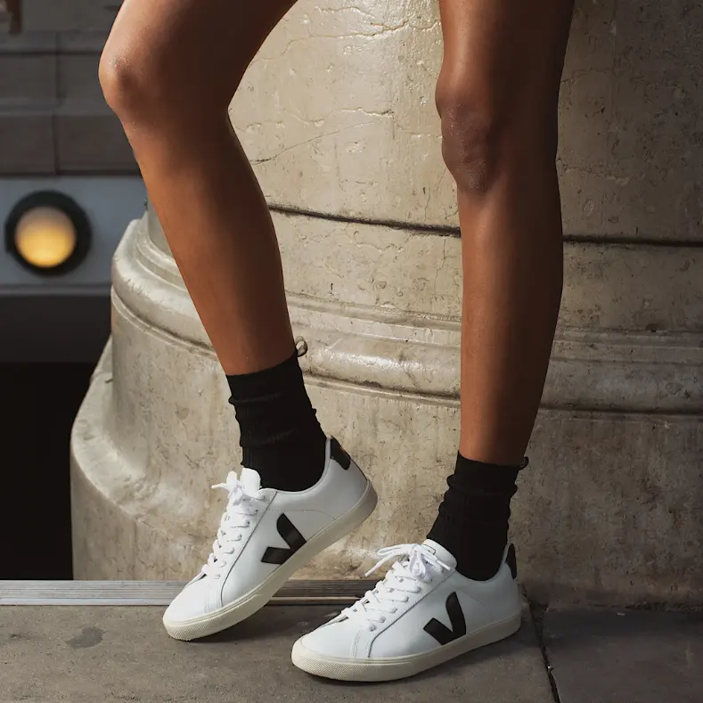 Zappos：VEJA 休闲专场！V-10 女款休闲鞋$64