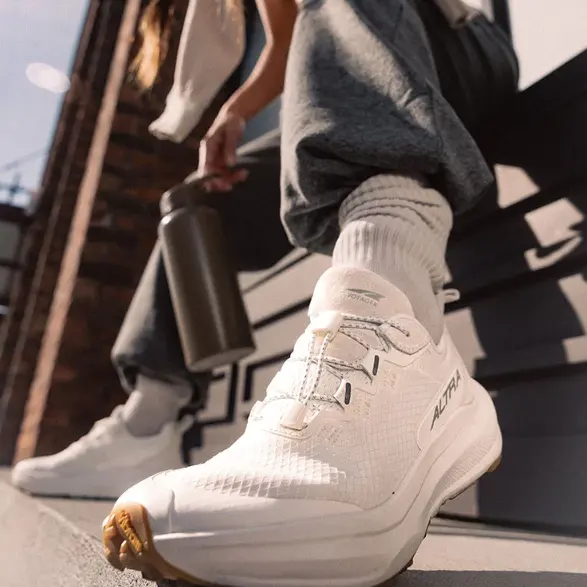 Shoebacca：夏季鞋履促销！入手 Adidas、Puma 等